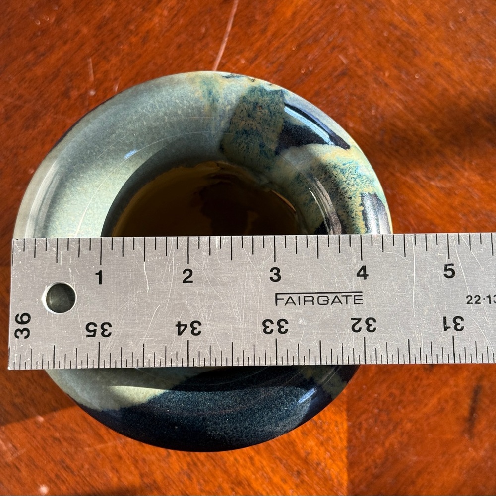 Pottery Vase - Picture 10 of 10